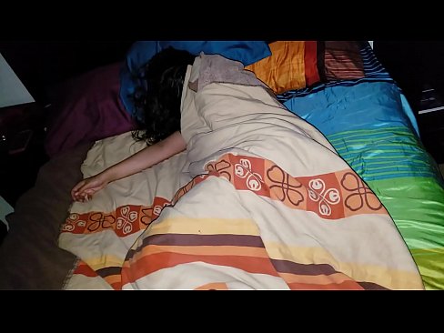 ❤️ Anak tiri berating ibu tiriné enom nalika dheweke turu. ️❌ Saru keras ing pornojv.novoporn.ru ❤